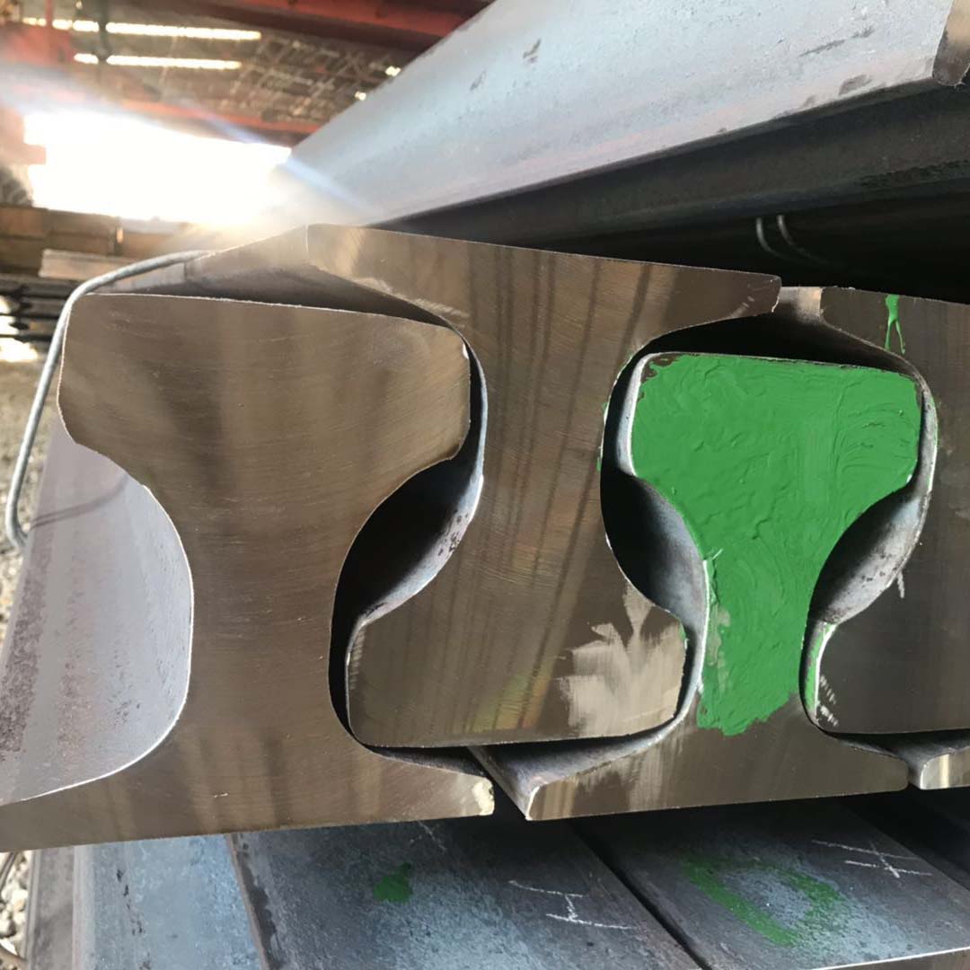 DIN JIS BS 90A A75 A100 60 GB 55Q Steel Rail